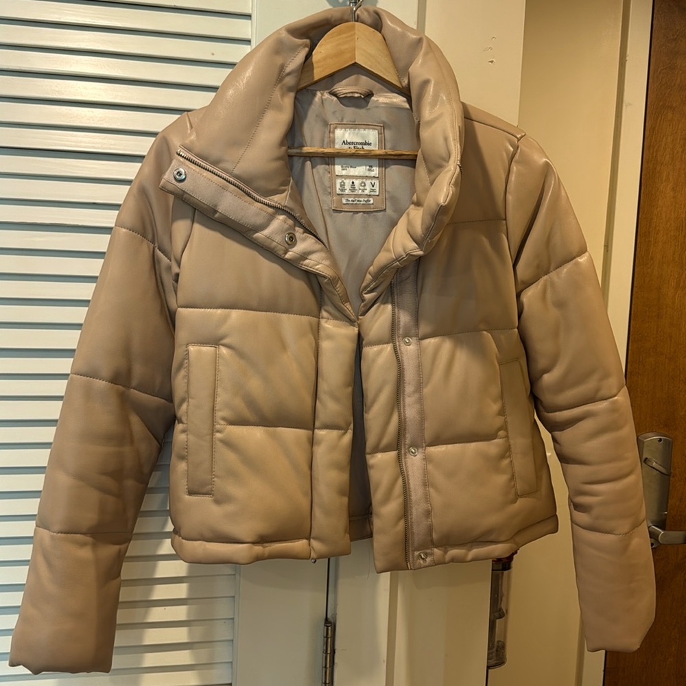 Abercrombie & Fitch Vegan Leather Puffer Jacket XS